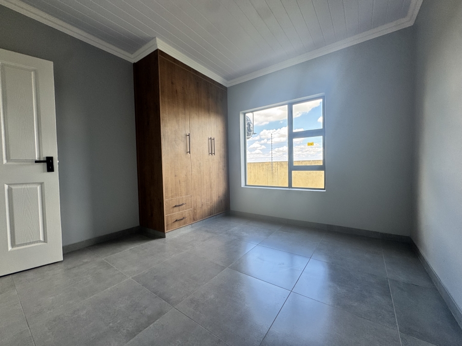 3 Bedroom Property for Sale in Flamwood North West